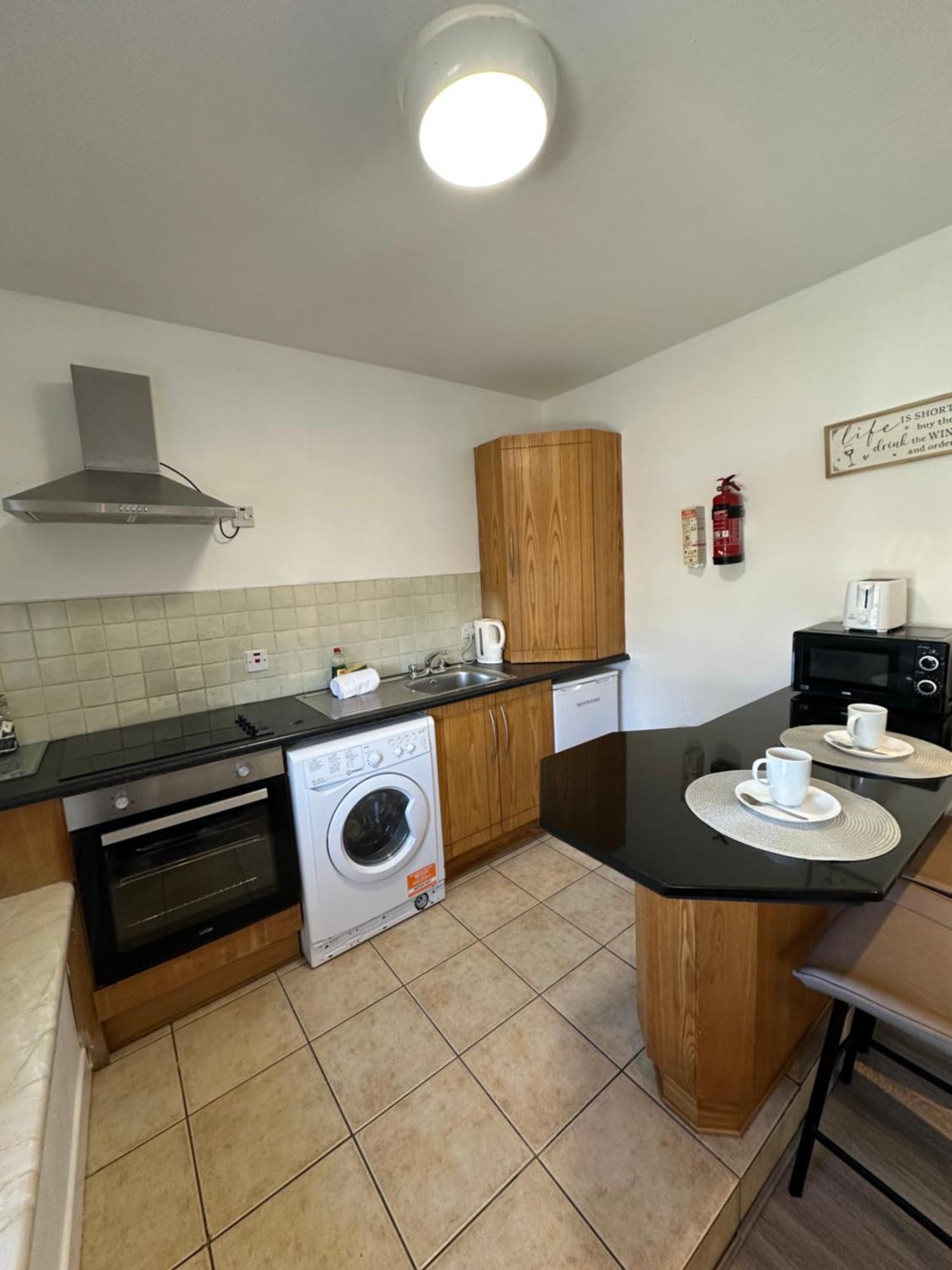 City Centre Stay Apartment 戈尔韦 外观 照片