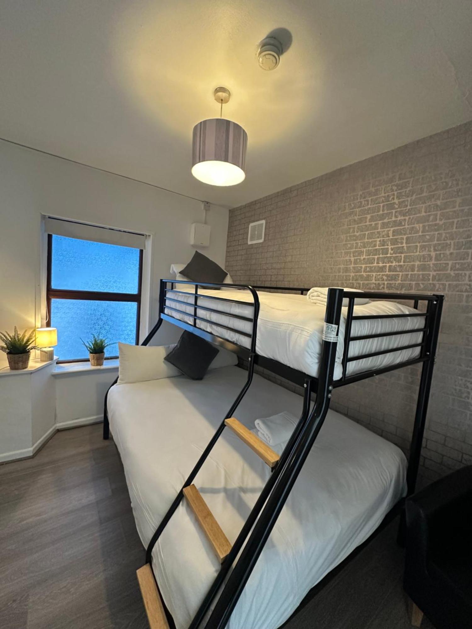 City Centre Stay Apartment 戈尔韦 外观 照片